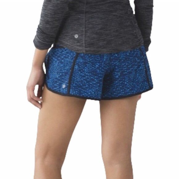 Lululemon Tracker Short III Samba Snake Kayak Blue Hero Size 6 W7D51S workout - Picture 3 of 12